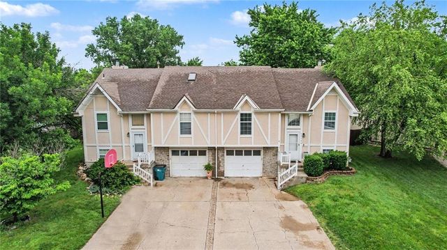 15129 Glenwood Avenue, Overland Park, KS 66223