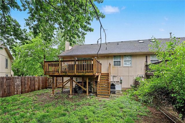 15129 Glenwood Avenue, Overland Park, KS 66223