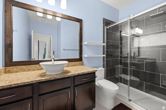 819 W JORDAN OAKS CT, Sandy, UT 84070
