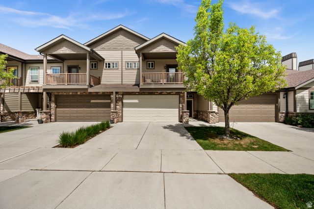 819 W JORDAN OAKS CT, Sandy, UT 84070