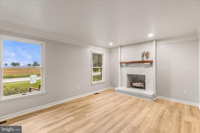 515 BASEHOAR SCHOOL RD, Littlestown, PA 17340