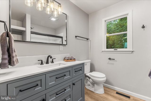 515 BASEHOAR SCHOOL RD, Littlestown, PA 17340