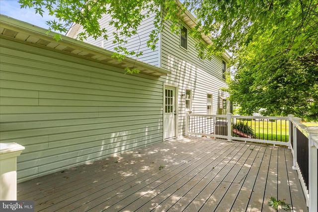 515 BASEHOAR SCHOOL RD, Littlestown, PA 17340