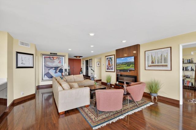 1900 Consulate Place 1603, West Palm Beach, FL 33401