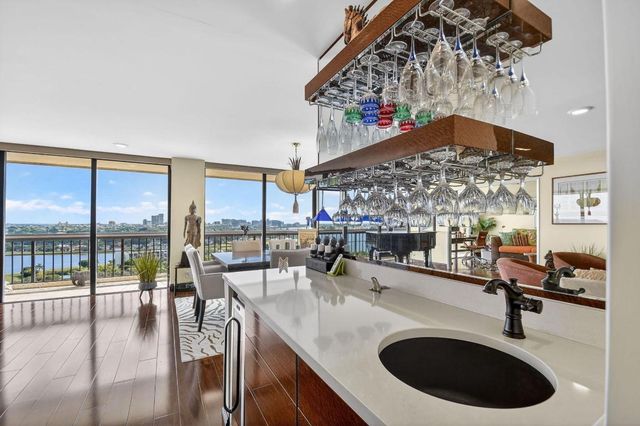 1900 Consulate Place 1603, West Palm Beach, FL 33401