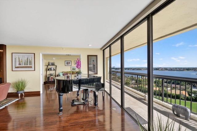 1900 Consulate Place 1603, West Palm Beach, FL 33401