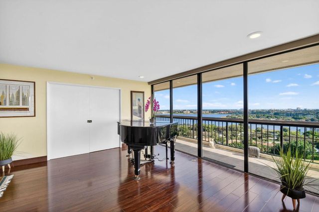 1900 Consulate Place 1603, West Palm Beach, FL 33401