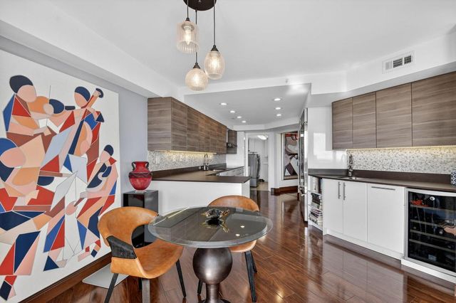 1900 Consulate Place 1603, West Palm Beach, FL 33401