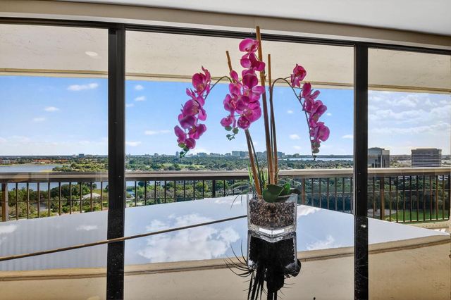 1900 Consulate Place 1603, West Palm Beach, FL 33401