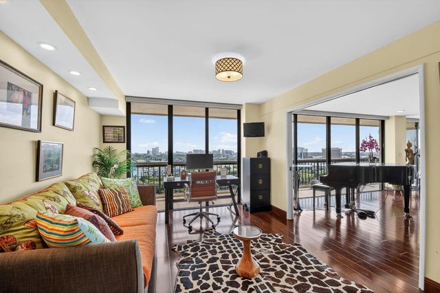 1900 Consulate Place 1603, West Palm Beach, FL 33401