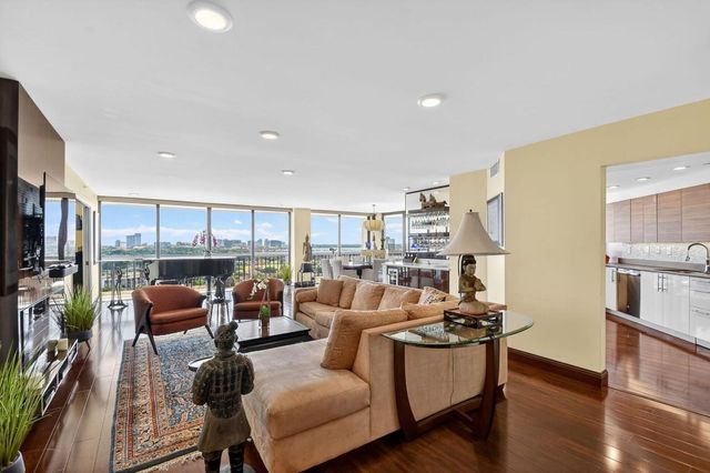 1900 Consulate Place 1603, West Palm Beach, FL 33401