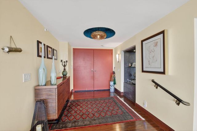 1900 Consulate Place 1603, West Palm Beach, FL 33401