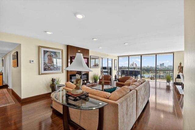 1900 Consulate Place 1603, West Palm Beach, FL 33401