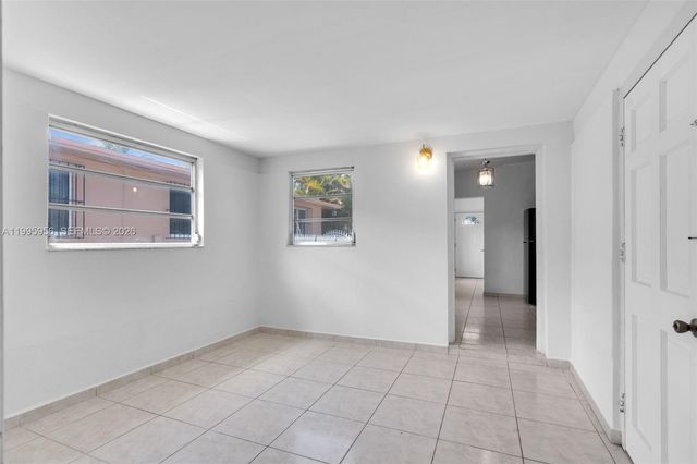 670 E 45th St, Hialeah, FL 33013