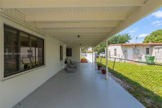 670 E 45th St, Hialeah, FL 33013