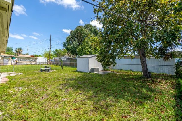 670 E 45th St, Hialeah, FL 33013