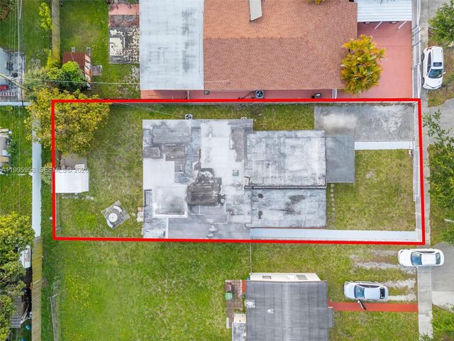 670 E 45th St, Hialeah, FL 33013