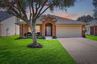 6754 River Ridge Lane, Dickinson, TX 77539