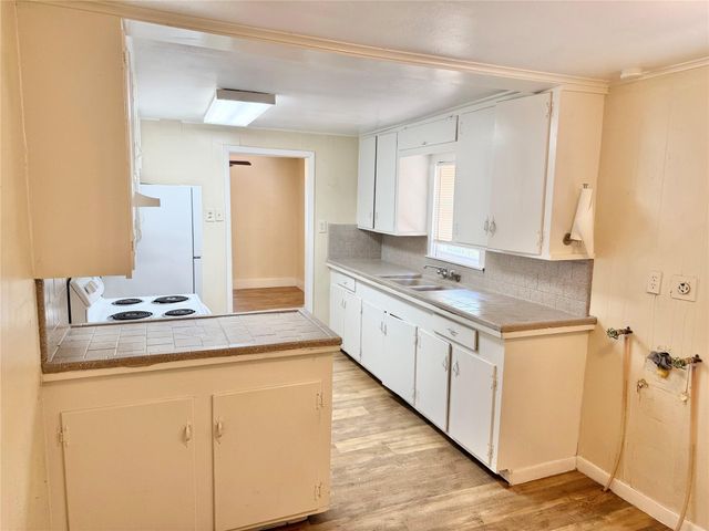 1323 E 35th Street, Houston, TX 77022