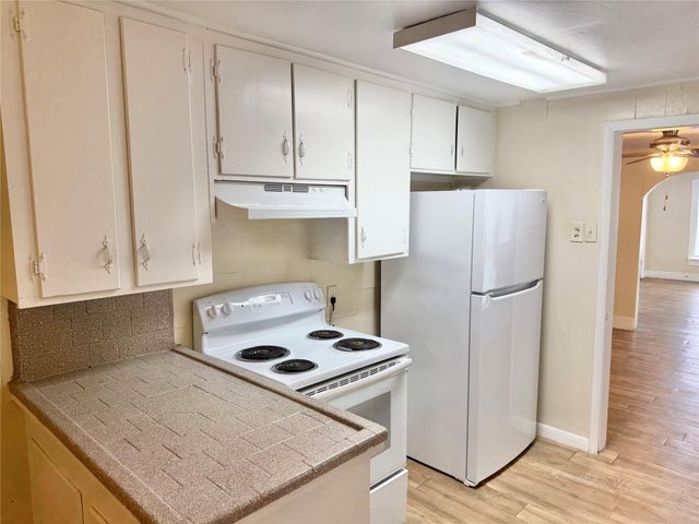 1323 E 35th Street, Houston, TX 77022