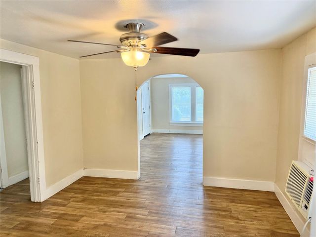 1323 E 35th Street, Houston, TX 77022