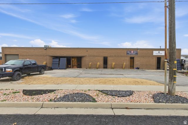 2170 S 3600 ST, West Valley City, UT 84119