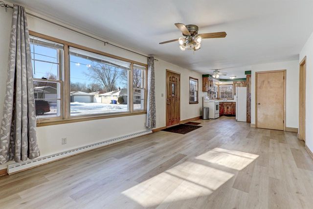 1312 GLENVIEW AVENUE, Kaukauna, WI 54130