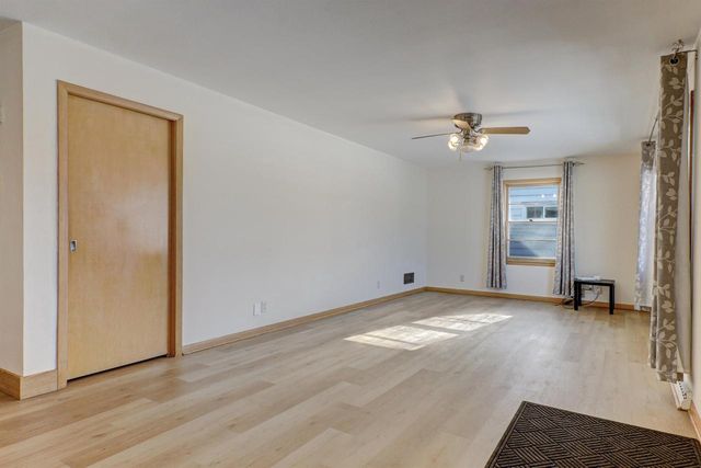 1312 GLENVIEW AVENUE, Kaukauna, WI 54130