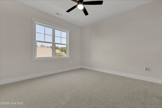 303 Starboard Cove, Sneads Ferry, NC 28460