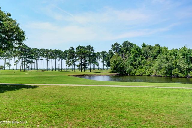 303 Starboard Cove, Sneads Ferry, NC 28460