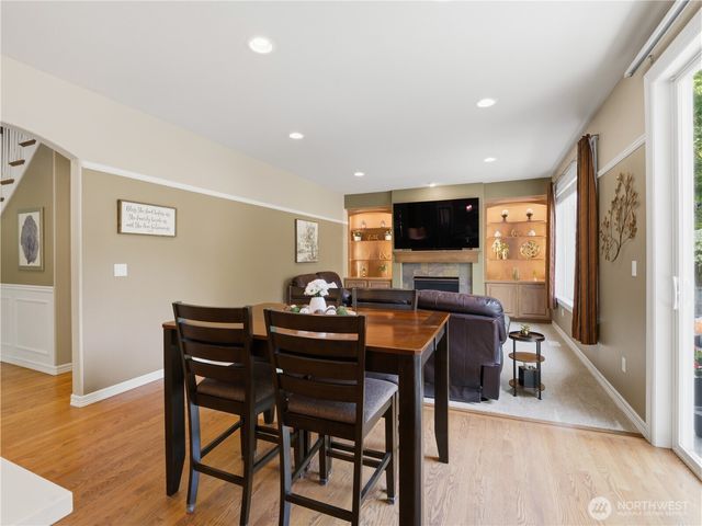 2320 248th Avenue SE, Sammamish, WA 98075