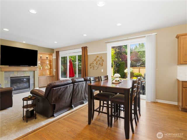 2320 248th Avenue SE, Sammamish, WA 98075