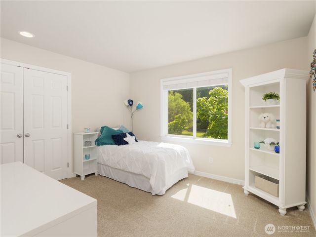 2320 248th Avenue SE, Sammamish, WA 98075