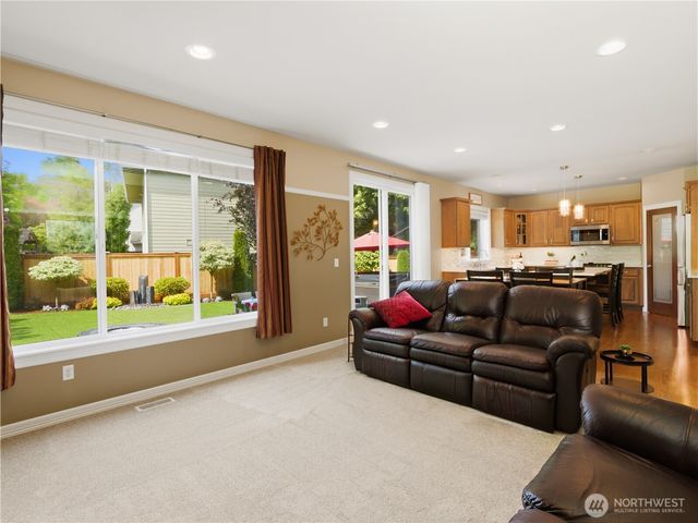 2320 248th Avenue SE, Sammamish, WA 98075