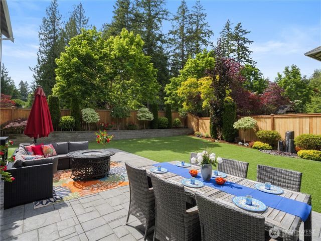 2320 248th Avenue SE, Sammamish, WA 98075