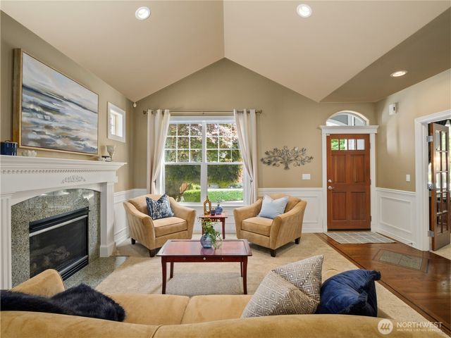 2320 248th Avenue SE, Sammamish, WA 98075