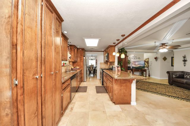 20281 N Hillcrest Drive, Porter, TX 77365