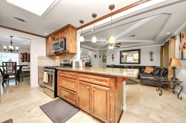 20281 N Hillcrest Drive, Porter, TX 77365