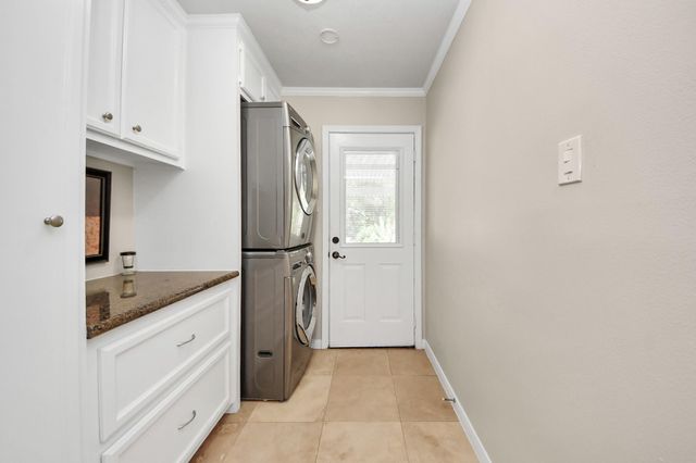 20281 N Hillcrest Drive, Porter, TX 77365