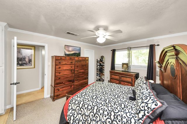 20281 N Hillcrest Drive, Porter, TX 77365