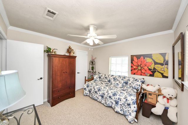 20281 N Hillcrest Drive, Porter, TX 77365