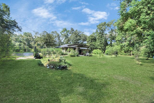 20281 N Hillcrest Drive, Porter, TX 77365