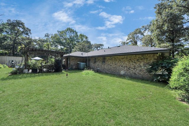 20281 N Hillcrest Drive, Porter, TX 77365