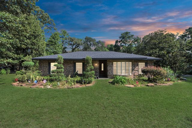 20281 N Hillcrest Drive, Porter, TX 77365