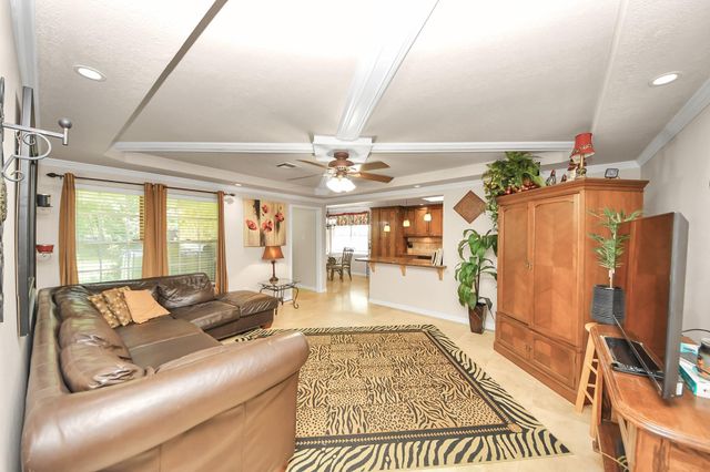 20281 N Hillcrest Drive, Porter, TX 77365