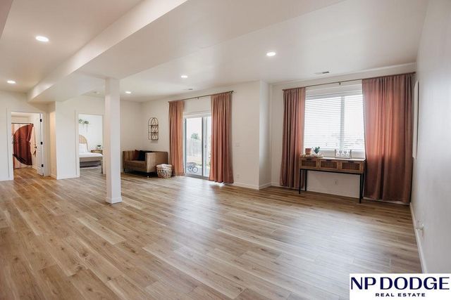 18805 Polk Street, Omaha, NE 68135