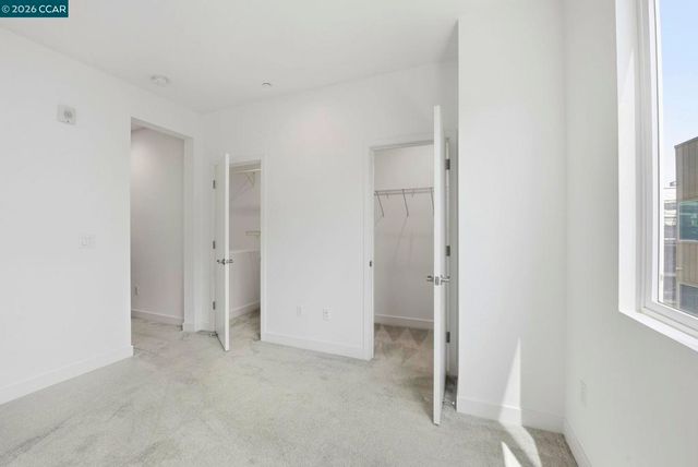 150 Uptown Cir, Oakland, CA 94607