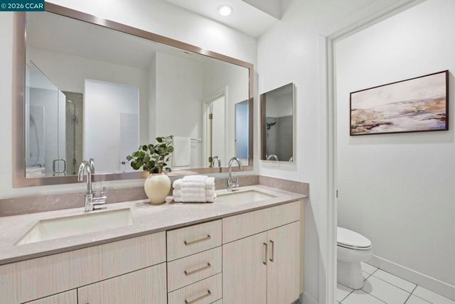 150 Uptown Cir, Oakland, CA 94607