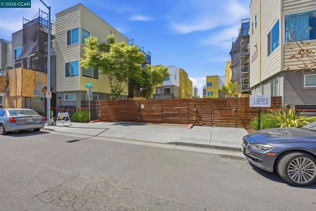 150 Uptown Cir, Oakland, CA 94607