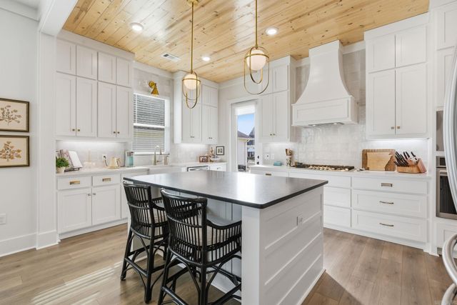 9 W Citron, Bryant, AR 72022